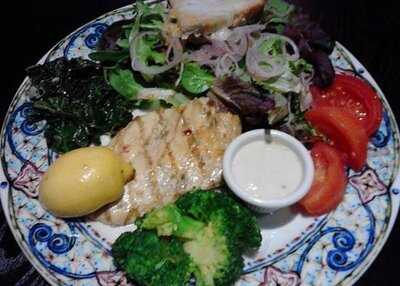 Silvio's Downtown Bar & Grill