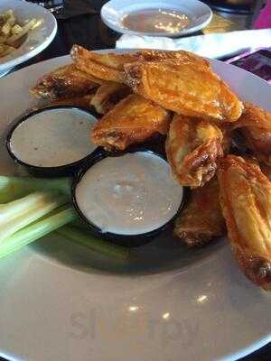 Brazwell's Premium Pub