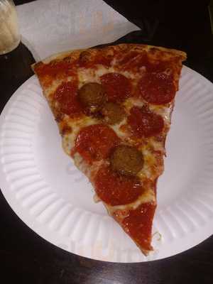 Slices Pizza