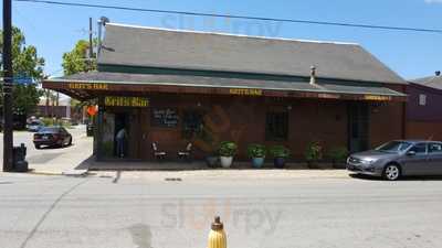 Grit's Bar