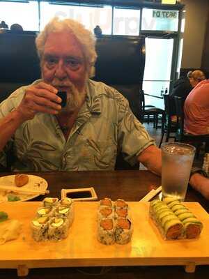 Nova Sushi Bar & Asian Bistro