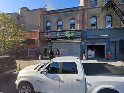 Salsa Y Sazon Bar & Restaurant