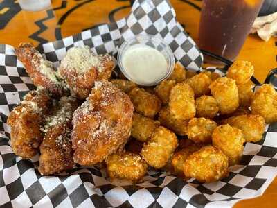 Cross Street Chicken And Beer