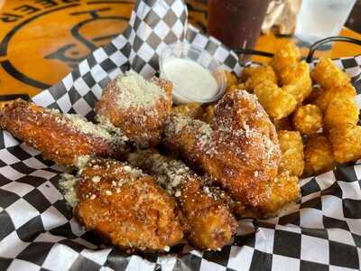 Cross Street Chicken And Beer