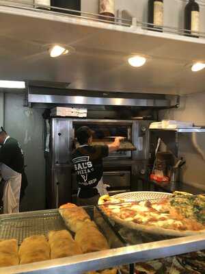 Sal's Pizzeria