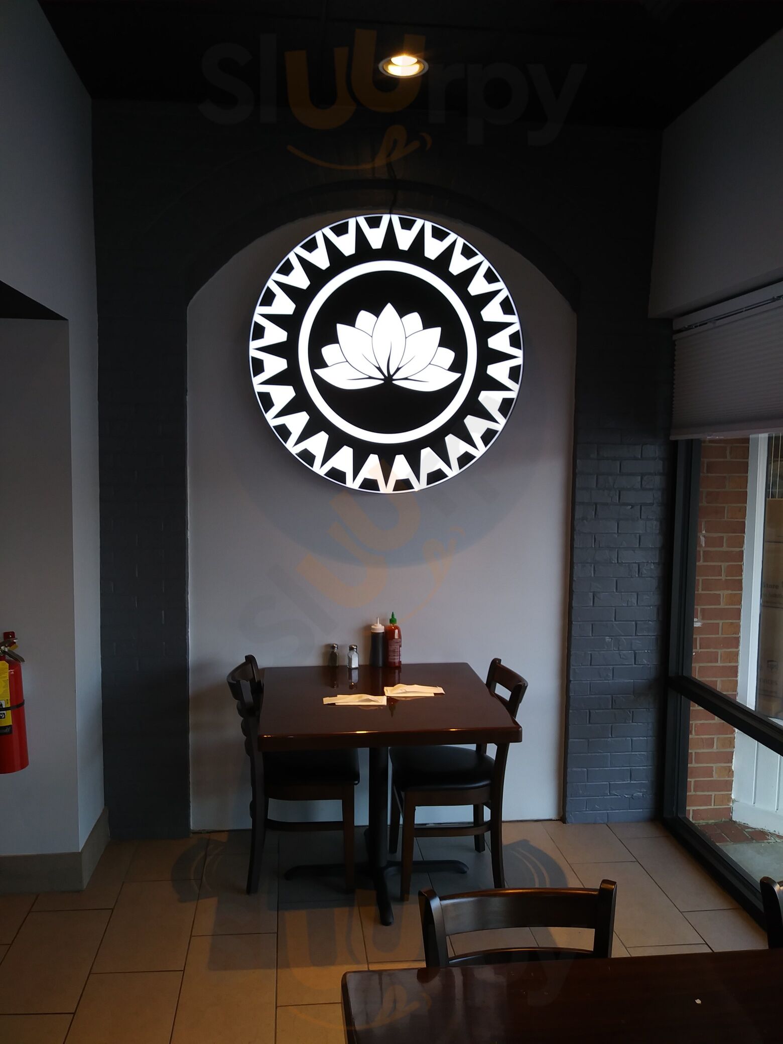 Pho Dai Viet Restaurant