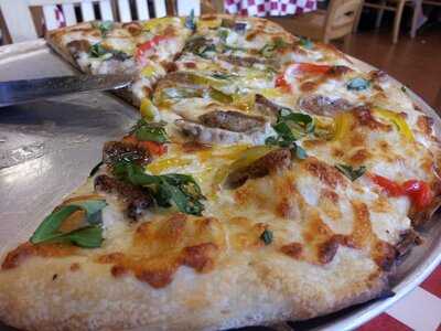 Luciano Family Pizzeria