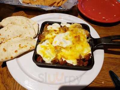 El Bufalo Tequila Bar & Kitchen