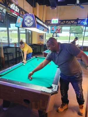 Wild Pitch Sports Bar & Grill