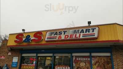 S & S Fast Mart
