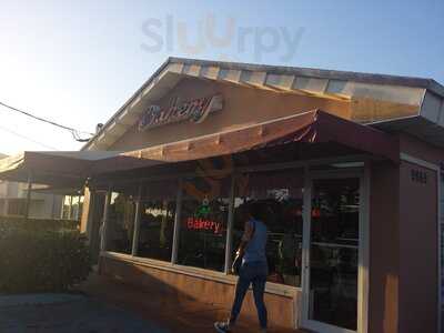 Moulin Rose Cake And Bakery Shop