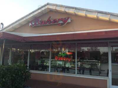 Moulin Rose Cake And Bakery Shop
