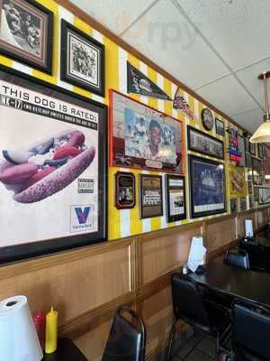 Windy City Beef N Dogs