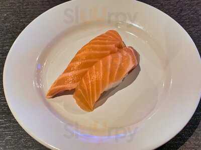 Hikari Sushi And Teppanyaki