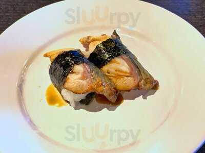 Hikari Sushi And Teppanyaki