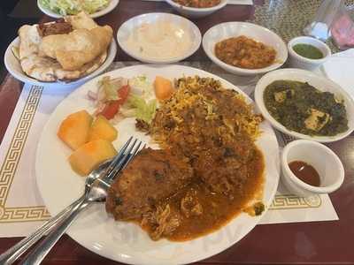 New Taj Mahal Indian Restaurant