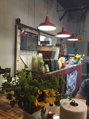 The Little Farmhouse Cafe