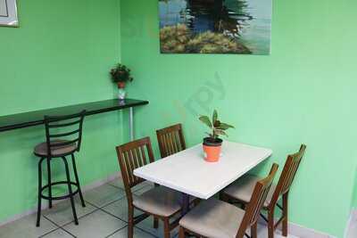 Cafe 20/20 Restaurant