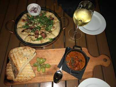 Cru Food & Wine Bar - The Battery