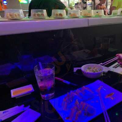 Fujiyama Sushi Bar & Grill