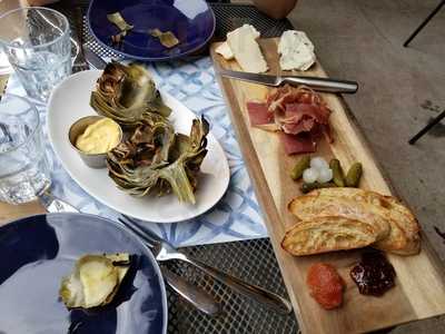 Tyber Creek Wine Bar & Kitchen