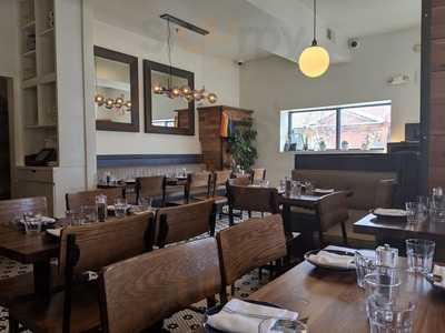 Tyber Creek Wine Bar & Kitchen