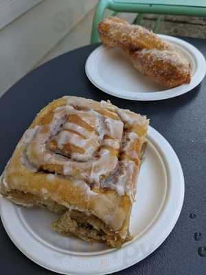 Oakwood Bakery And Sweet Shop