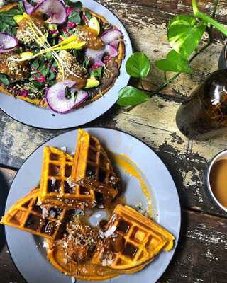 Guillermo's Radius Cafe