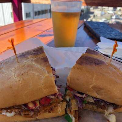 El Prez Beach Bar & Cocina