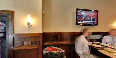 Smiths Restaurant & Bar