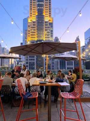 Streeterville Social