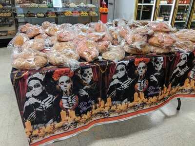 La Mexicana Bakery