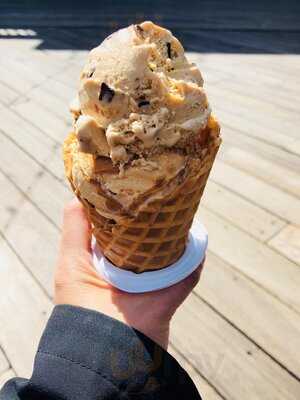 Pier 39 Dreyer's Grand Ice Cream Shop