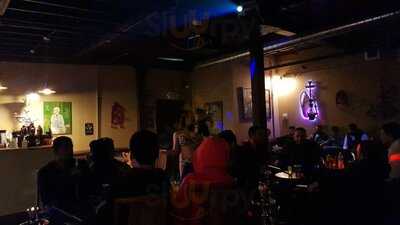 Alamodak Restaurant & Lounge