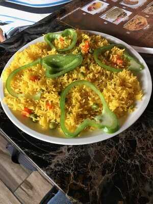 Alamodak Restaurant & Lounge