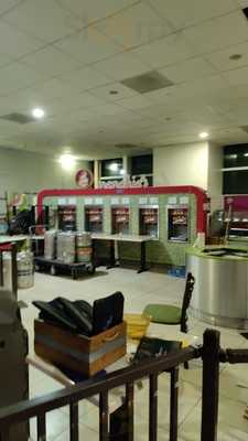 Menchie's Frozen Yogurt