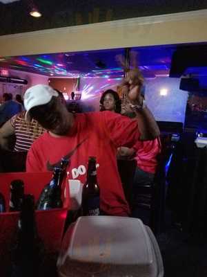 Nola's Finest Bar & Grill