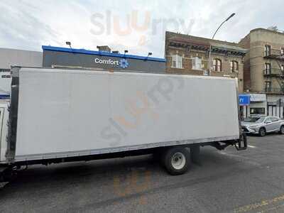 Mendelsohn's 18th Ave Kosher Pizza