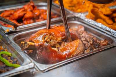 Tipica Lechonera Restaurant