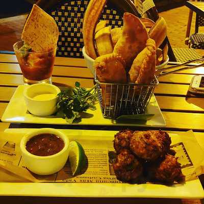 Oya Restaurant & Lounge