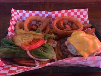 Boulevard Bar & Grill