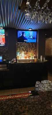 Sports Hall Of Fame Bar And Grill