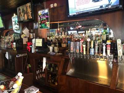 Colombo's Cafe & Tavern