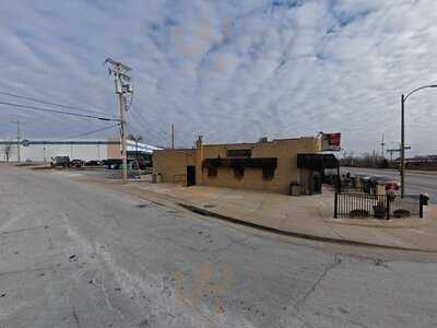 Colombo's Cafe & Tavern