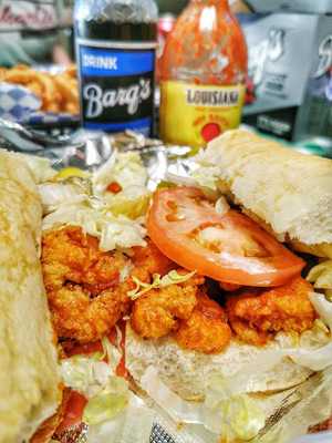 Parasol's Bar And Restaurant