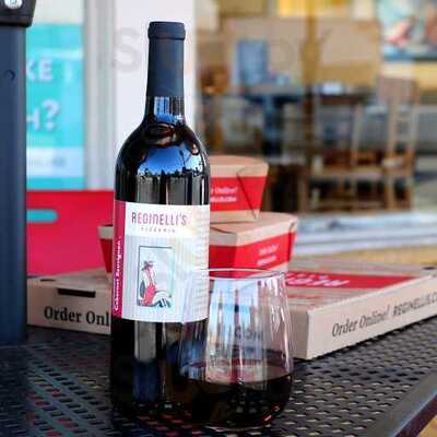 Reginelli's Pizzeria
