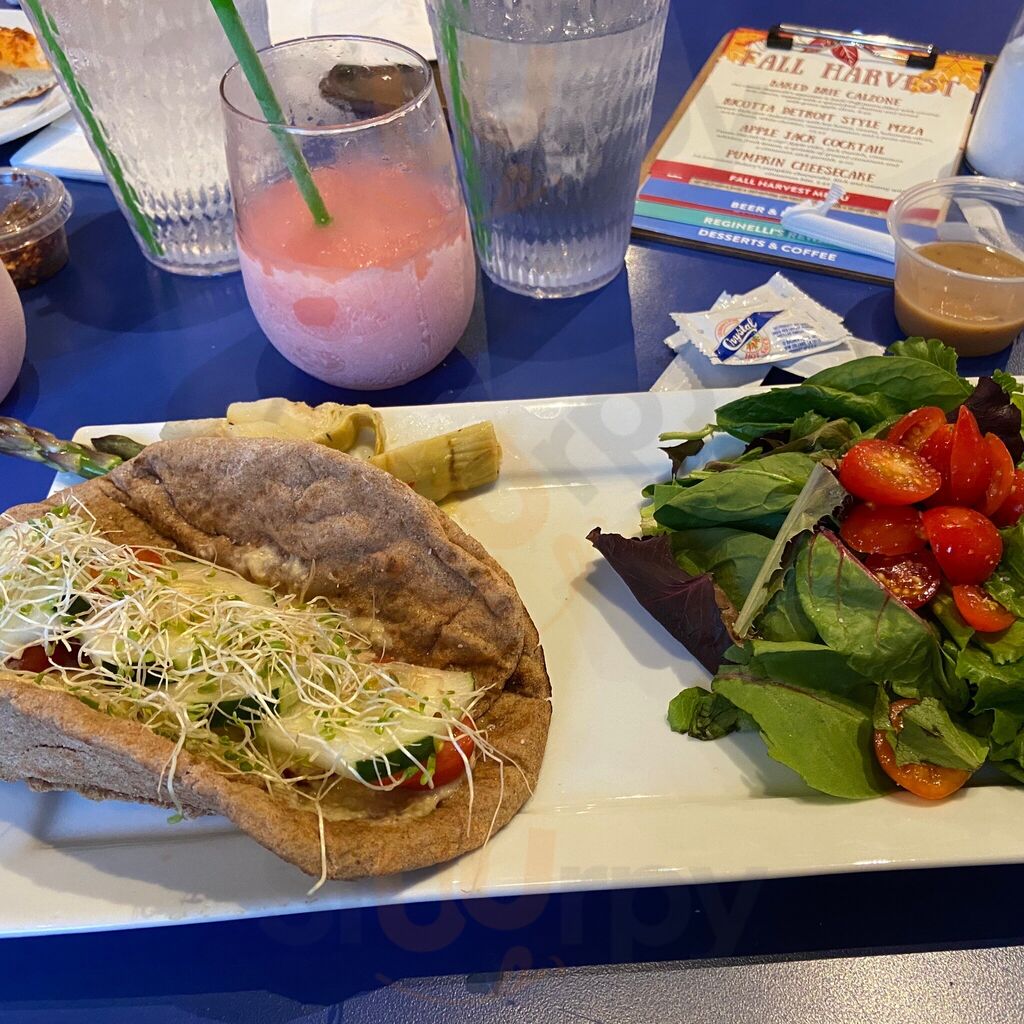 Reginelli's Pizzeria