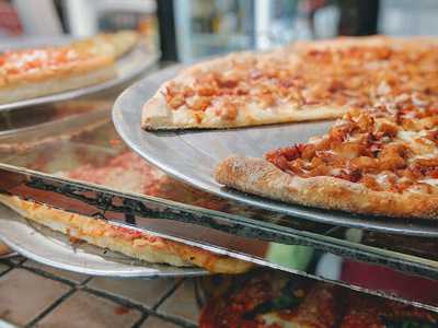 Pino's La Forchetta Pizza