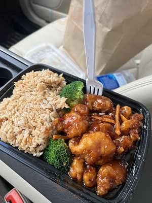 Happy House Chinese Restaurant