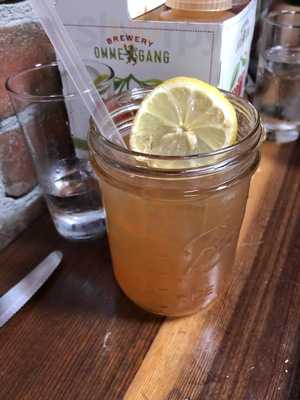 Southpaw Bbq & Southern Cooking